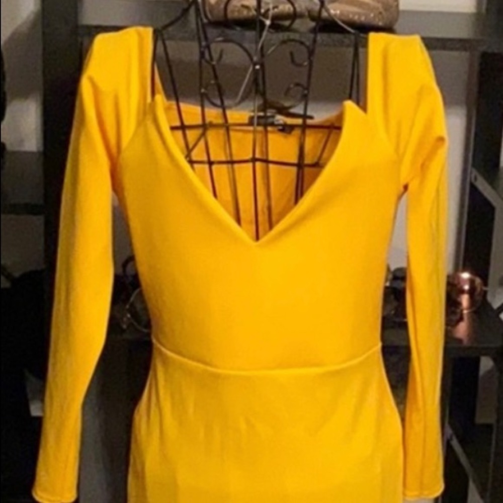 Long sleeve yellow dress
